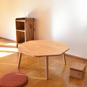 木脚のハチカクローテーブル (ナチュラル)