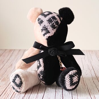 こぎん刺しのテディベアS 総刺しこぎんクマ　花と闇