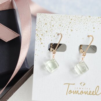 2月限定・ラッピング無料｜誕生石｜淡くにじむグリーンアメジストのピアス｜14kgf