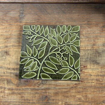 ななかまどタイル（オリーブ）