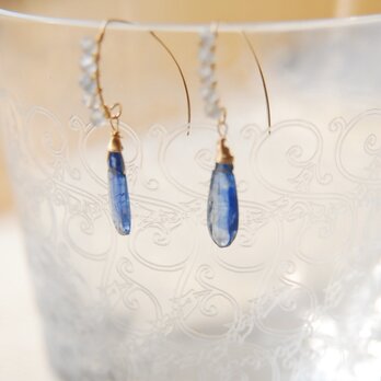 カイヤナイトのマーキスフックピアス　１４kgf