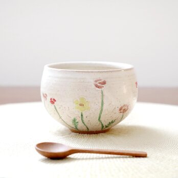 ころんと丸い彫り模様のお湯のみ / ポピー