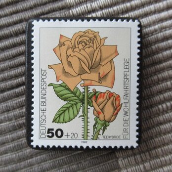 ドイツ　薔薇切手ブローチ10788