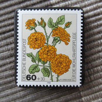ドイツ　薔薇切手ブローチ10789