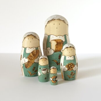 パンとコーヒー マトリョーシカ　pale green