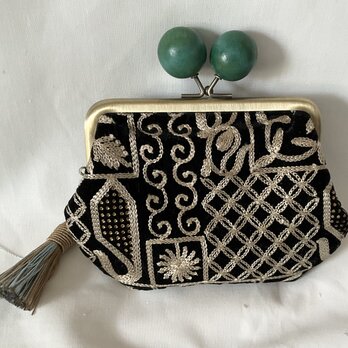 インド刺繍　木玉親子がま口ミニ財布　　