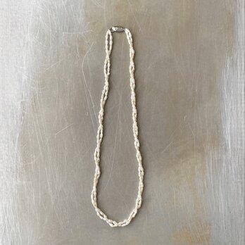 Vintage 70s-80s retro fresh water pearl necklace