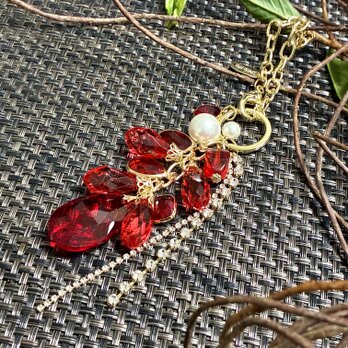 [新規出店記念｜初回購入10％OFF　2月14日まで]  キラキラ光雫チャーム　レッド