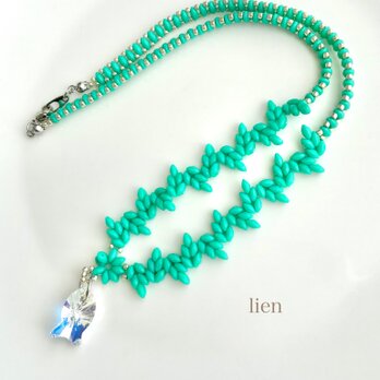 ビーズネックレス