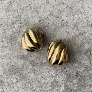 Vintage 80s-90s retro classical design earring