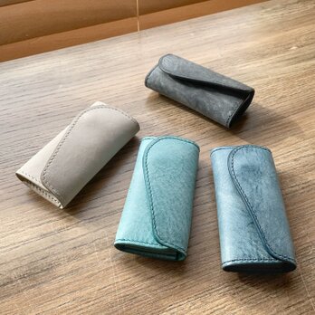 《三つ折り／三連キーホルダー》レザーキーケース（アラスカ）