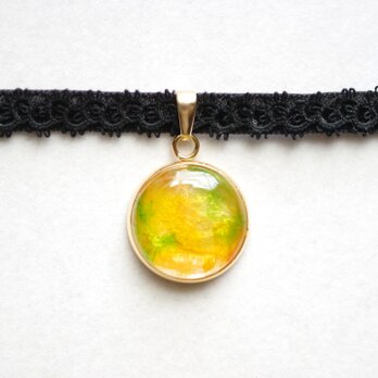 【受注製作】レジンアート　ラウンドモチーフとタティングレースとベルベットリボンのチョーカー〈ミモザ〉