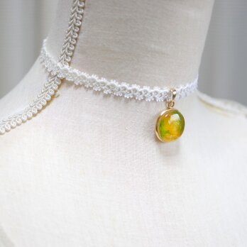 【受注製作】レジンアート　ラウンドモチーフとタティングレースとサテンリボンのチョーカー〈ミモザ〉