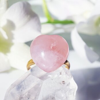 大粒ぷっくり★ハートローズクォーツ・サージカルステンレスのフリーサイズリング　～アフロディーテ