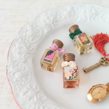 MOGA｜モガ｜プレート｜ルーマニア