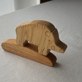 イノシシ　栓の木