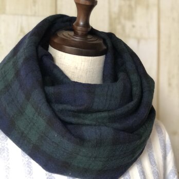 メチャ軽❣️ピュアウールガーゼ二重巻きスヌード❤️クラシカルタータンチェック（ブラックウォッチ）