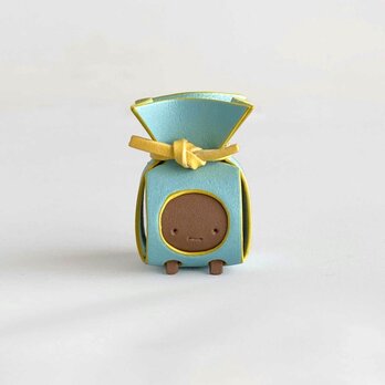 固結びだけ得意な革のミニオブジェ【yuu / ゆう】（パステルブルー×ブラウン×イエロー）