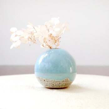 水色と白釉のかけ分け一輪挿し