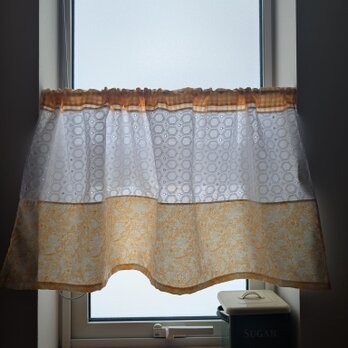 オレンジ＆コットンレース♥️ノスタルジーな♥️春を感じる♥️カフェカーテン♥️