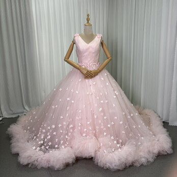 カラードレス 薄桃色 Vネック 花モチーフ ボリュームドレス ラッフルフリル ロングトレーン 前撮り