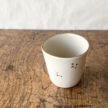 コップ　鹿にもみじ