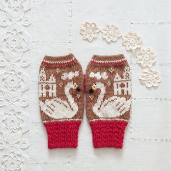 白鳥柄の指なしミトン～アルパカ１００％～キャメルXオフホワイトXルビ－レッド～スワンレイク