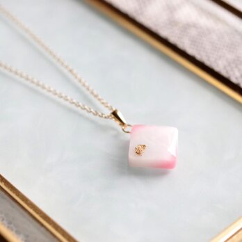 レジンアート　スクエアペンダント〈はつ恋〉