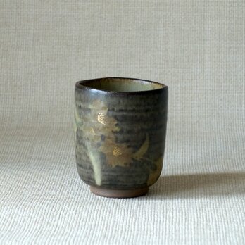 湯のみ（金彩桜）