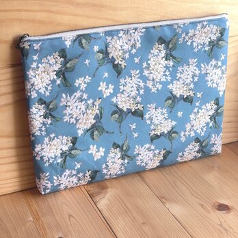 リバティ　A4サイズ　大判ポーチ　タブレットポーチ＜Archive Lilac＞(アーカイブライラック)BL