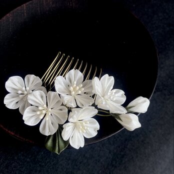 桜のコーム《正絹/つまみ細工》桐箱入　髪飾り さくら 簪 かんざし サクラ