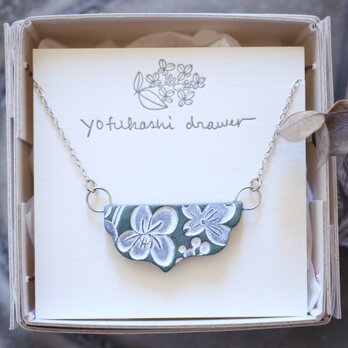 : : : 陶土の草花ネックレス : : : 1432