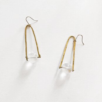 真鍮線とクオーツのピアス
