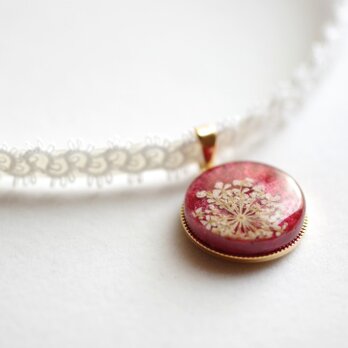 【受注製作】レジンアート　ラウンドモチーフとタティングレースとサテンリボンのチョーカー〈噂の貴女〉