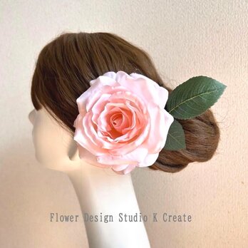 ピンクの薔薇と葉っぱの髪飾り　花径12cm　フラメンコ　フローレス　ピンク　バラ