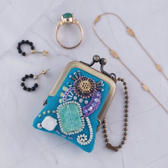 小さなビーズ刺繍のがま口 No.94｜セルリアンブルー×ガーゼ｜ネックレス・バッグチャームにも｜アクセサリーケース
