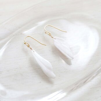 波にみがかれた貝殻のかけら イヤリング・ピアス