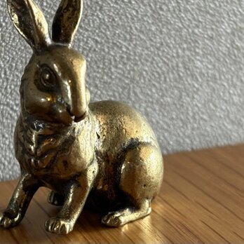 ヨーロッパの古い真鍮の兎の置物　ペーパーウエイト　アンティーク　ヴィンテージ