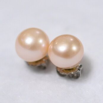 オレンジ淡水パールの一粒ピアス（大・7.5～8mm・チタンポスト）