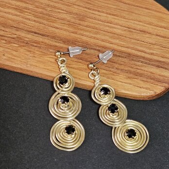 トリプルサークルゴールドピアス