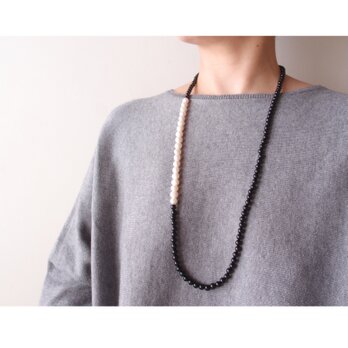 Pearl × Onyx Asymmetry Necklace／パール×オニキス アシンメトリーネックレス
