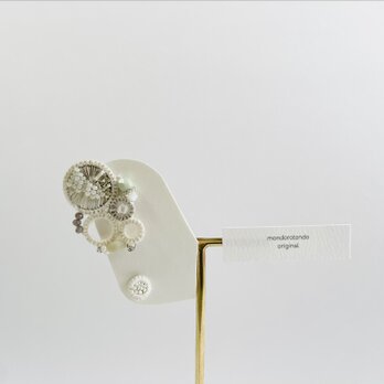 en ー縁ー ／大人なｲﾔｰｱｸｾｻﾘｰ／軽くて痛くなりにくい耳飾り／SUS316L／e001ﾎﾜｲﾄｾｰｼﾞｸﾞﾘｰﾝ