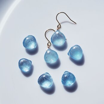 大粒極上！アクアマリンのブリオレットマロンカット・サージカルステンレスピアス　～海の声