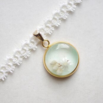 【受注製作】レジンアート　ラウンドモチーフとタティングレースとサテンリボンのチョーカー〈草萌え〉