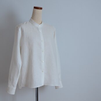 リネンのスタンドカラーシャツ　リネン100％　オフホワイト