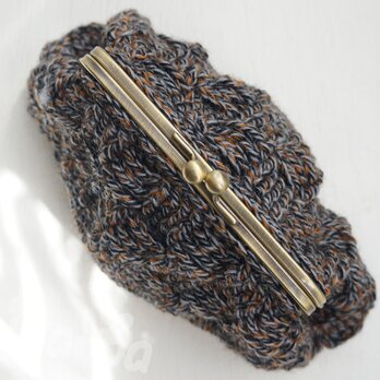 ばあば、さらに大きめ・格子模様のぽってりがま口（渋格子・C1787）