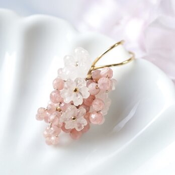 「桜を纏う」天然石 イヤーカフ 片耳 揺れる 軽い 誕生石 ピンク 春 入学式 卒業式 フォーマル ギフト プレゼント