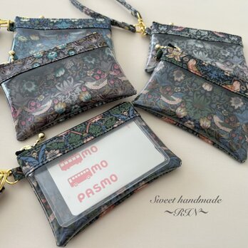 Suica・PASMO対応＊ファスナー式パスケース＊透明窓大きめ＊リバティ ラミネート(ストロベリー・シーフ)