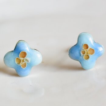 七宝焼｜小さなお花のピアス　ブルー