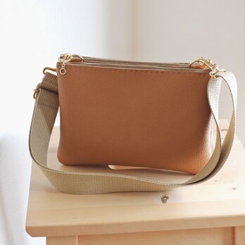 ダブルポシェット（ ちょっと大きめ ）　アンティークキャメル